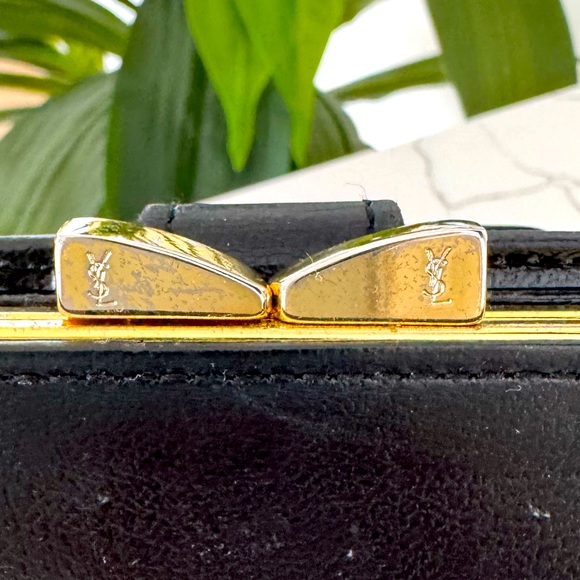 EUC YSL LEATHER & GOLD KISSLOCK WALLET 4”x 5” - Picture 3 of 7